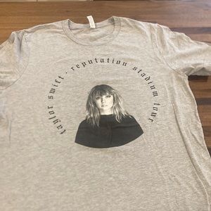 Taylor Swift Reputation Stadium Tour Tee!